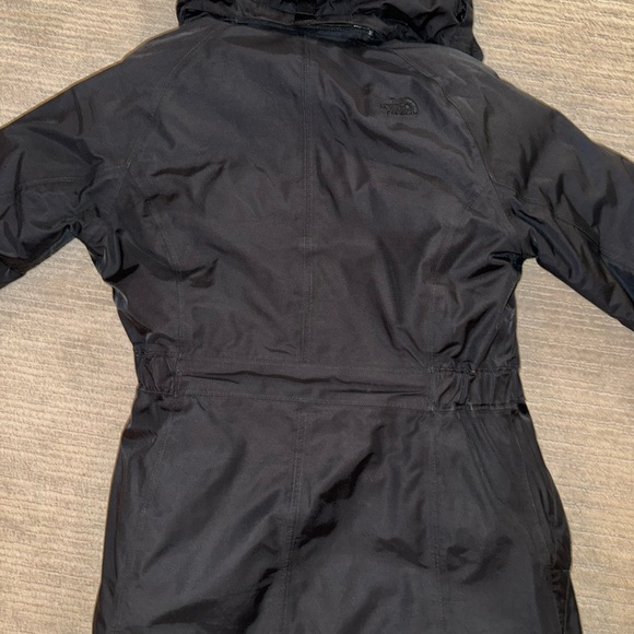 THE NORTH FACE Woman’s Artic Parka - Picture 3 of 4
